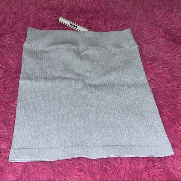 PINK Victoria's Secret Dresses & Skirts - PINK Seamless Shimmer Mini Skirt Women Size Medium